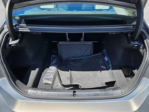 Certified 2025 BMW 530i image 6