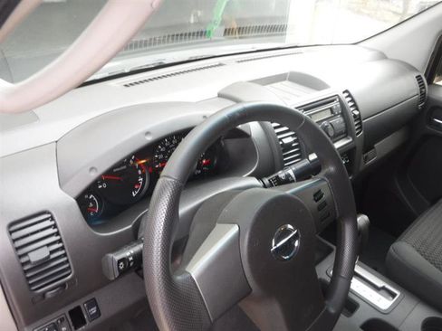 Used 2008 Nissan Frontier SE w/ SE Value Truck Pkg image 33