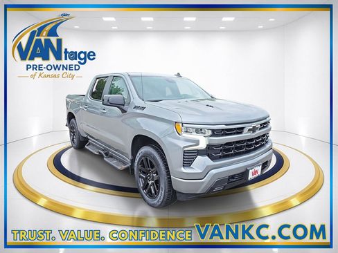 Used 2024 Chevrolet Silverado 1500 RST w/ Convenience Package II AWD/4WD image 3