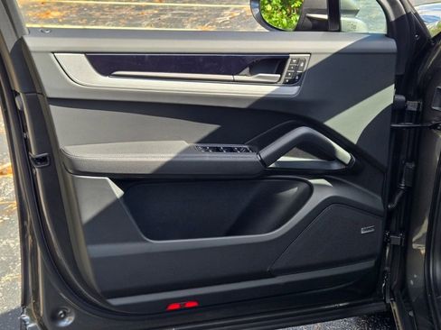 New 2026 Porsche Cayenne E-Hybrid image 18