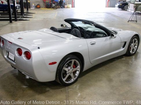 Used 2002 Chevrolet Corvette Convertible w/ Preferred Equipment Group2 RWD image 8