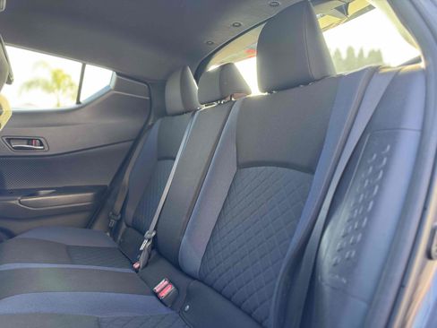 Used 2021 Toyota C-HR XLE image 13