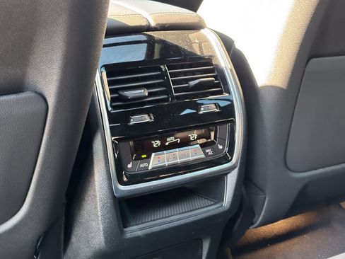 New 2027 BMW X6 xDrive40i AWD/4WD image 33