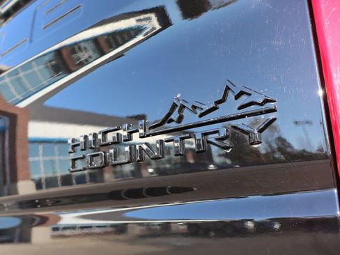 Used 2025 Chevrolet Silverado 1500 High Country w/ Midnight Edition image 43
