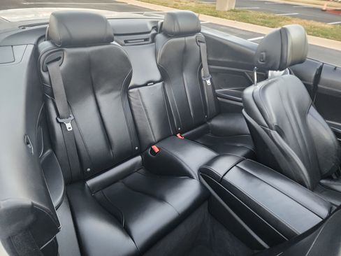 Used 2017 BMW 650i Convertible image 13