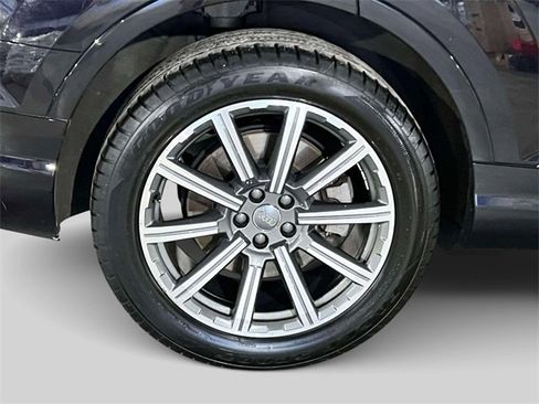 Used 2017 Audi Q7 2.0T Premium Plus w/ Premium Plus Package image 8