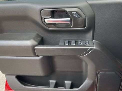 Certified 2025 Chevrolet Silverado 1500 Custom image 20