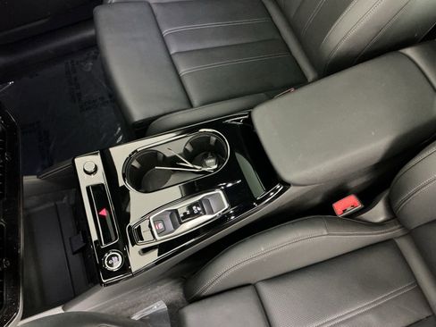 Used 2025 Audi Q6 e-tron Prestige w/ Black Warm Weather Package image 17