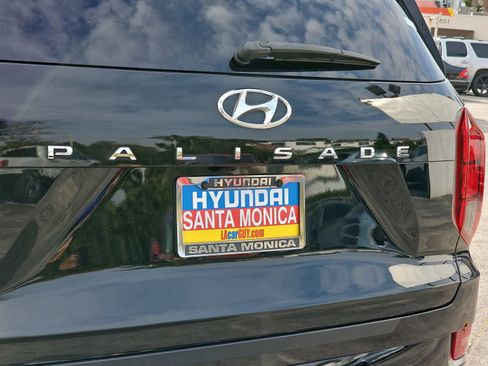 Used 2021 Hyundai Palisade Limited image 44