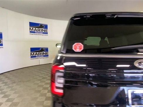 Used 2023 Ford Expedition Limited image 9