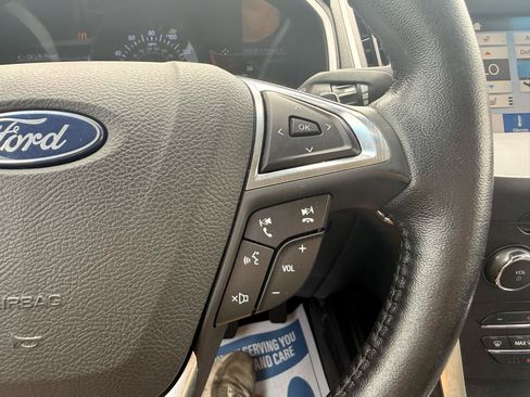 Used 2018 Ford Edge SEL w/ Equipment Group 201A AWD/4WD image 19