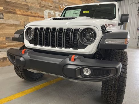 New 2026 Jeep Gladiator Mojave AWD/4WD image 14