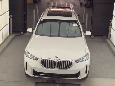 Used 2024 BMW X5 sDrive40i image 2