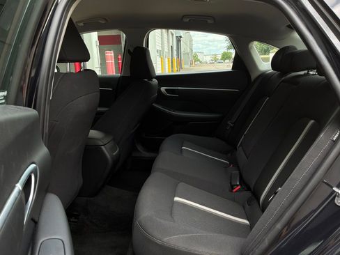 Used 2025 Hyundai Sonata SEL FWD image 12