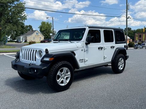 Used 2021 Jeep Wrangler Unlimited Sport AWD/4WD image 3