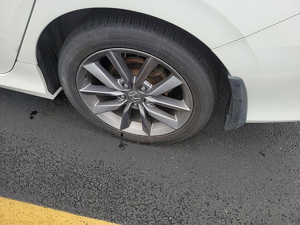 Used 2019 Honda Civic EX image 5