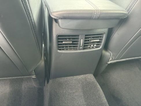 Used 2024 MAZDA CX-30 AWD 2.5 S w/ Preferred Package image 22