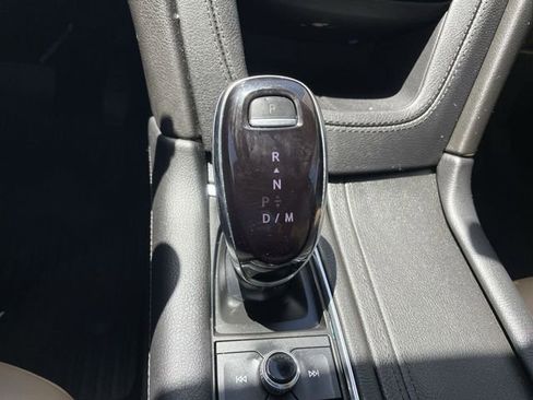 Used 2022 Cadillac XT6 Premium Luxury w/ Platinum Package AWD/4WD image 16