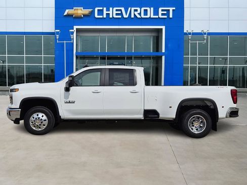 New 2026 Chevrolet Silverado 3500 LT w/ Texas Edition image 3