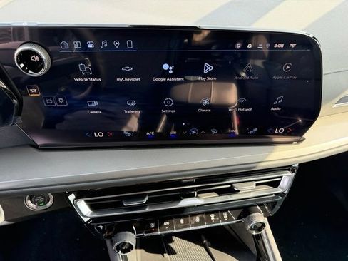 New 2026 Chevrolet Traverse LT w/ Driver Confidence Package FWD image 21