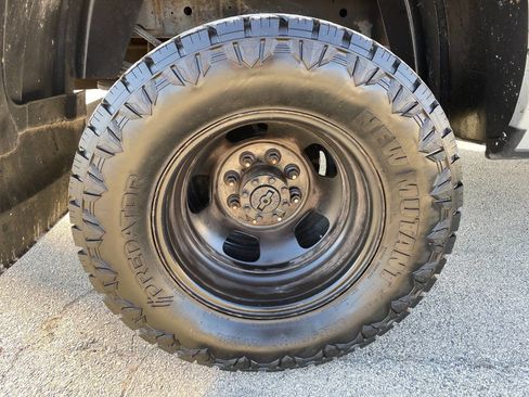 Used 2018 RAM 3500 Tradesman w/ Chrome Appearance Group image 13