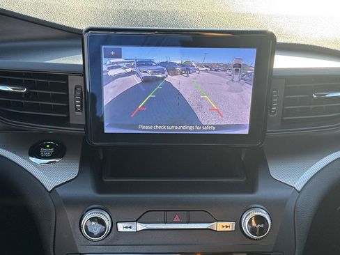 Used 2020 Ford Explorer XLT image 20