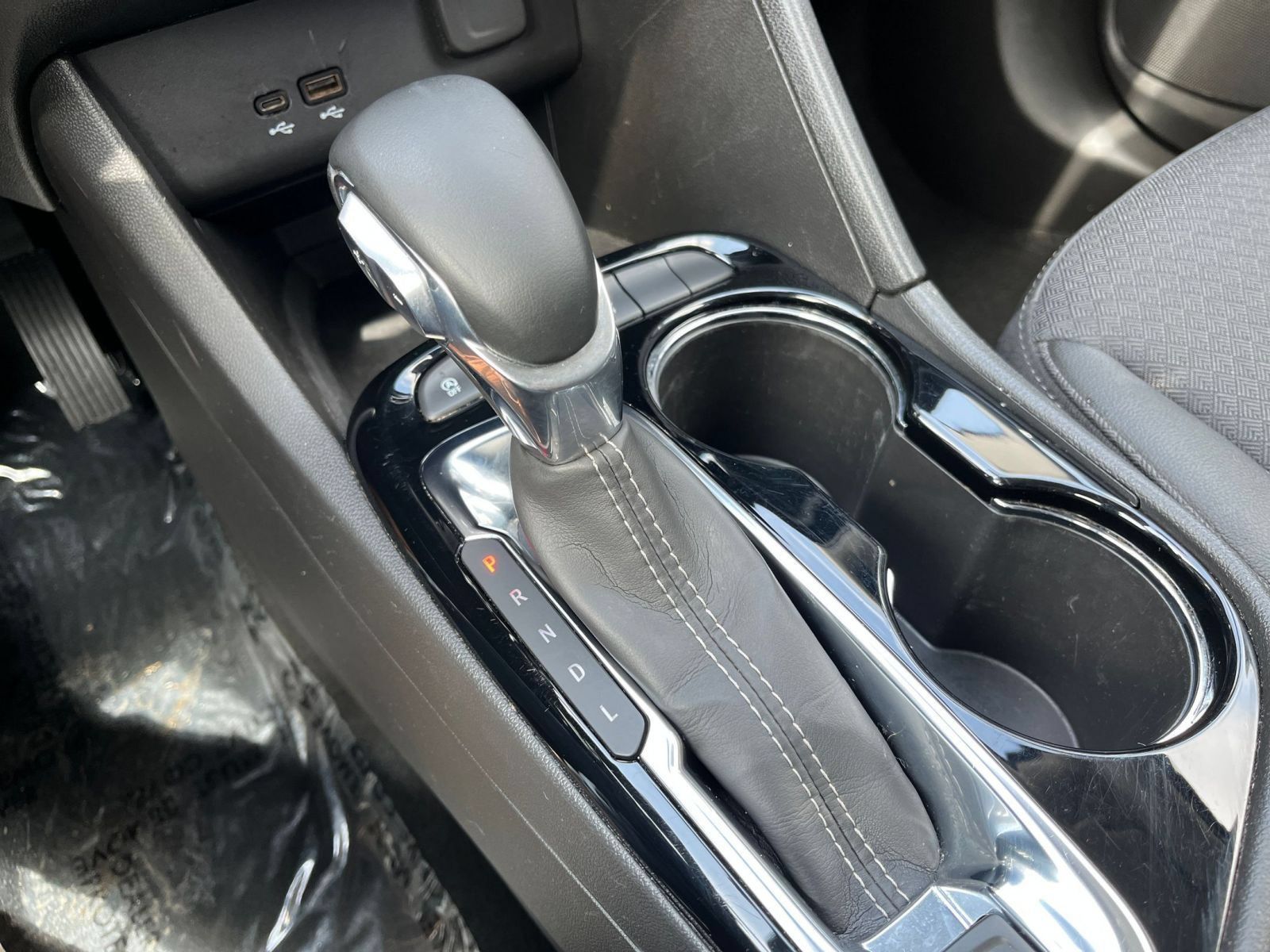 Used 2025 Buick Encore GX Preferred FWD image 41