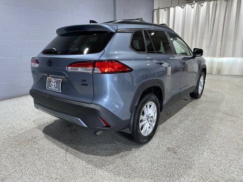 Used 2025 Toyota Corolla Cross LE w/ Moonroof Package AWD/4WD image 3
