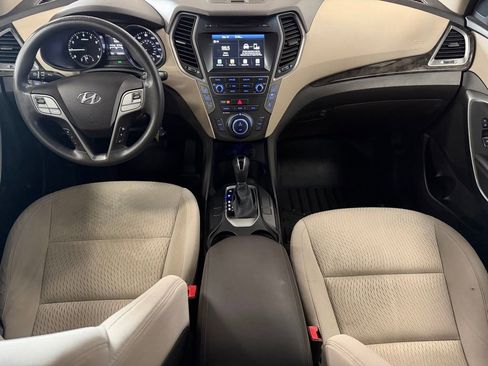 Used 2018 Hyundai Santa Fe SE AWD/4WD image 15