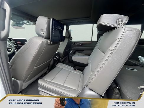 New 2026 GMC Yukon XL Denali w/ Denali Reserve Package image 13