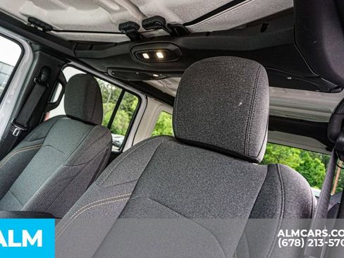 Used 2025 Jeep Wrangler Unlimited Sport AWD/4WD image 18