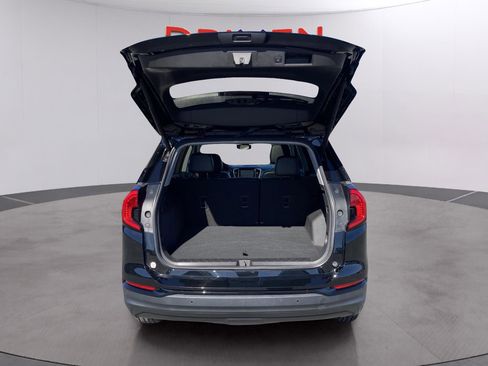 Used 2022 GMC Terrain SLT w/ Infotainment Package II image 33