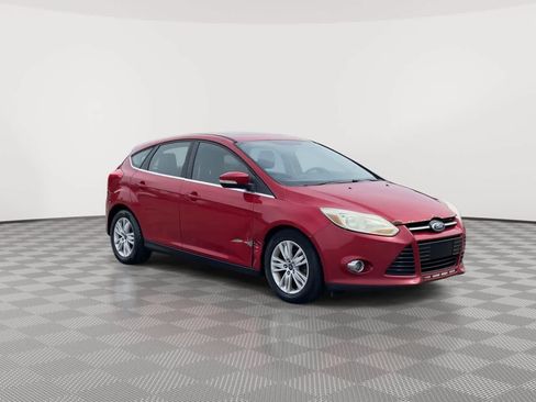 Used 2012 Ford Focus SEL FWD image 2