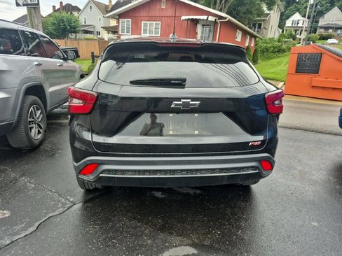 Used 2024 Chevrolet Trax RS w/ Driver Confidence Package FWD image 6