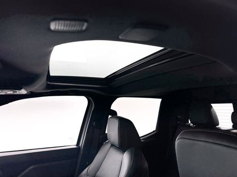 Used 2024 Toyota Tacoma Limited image 5