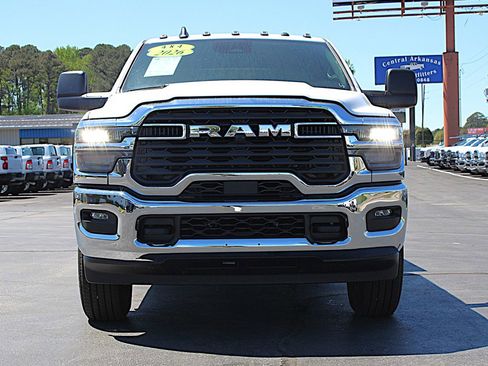 Used 2026 RAM 3500 Tradesman w/ Chrome Appearance Group A AWD/4WD image 12