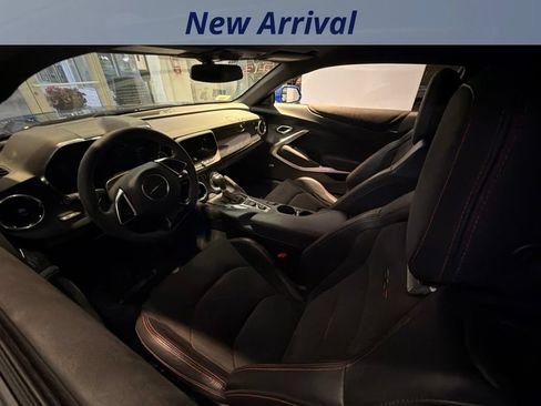 Used 2018 Chevrolet Camaro ZL1 w/ LPO, ZL1 Protection Package RWD image 10