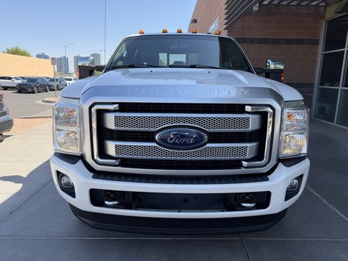 Used 2016 Ford F350 Platinum w/ Platinum Package AWD/4WD image 10