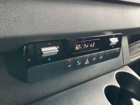 Used 2021 Mercedes-Benz Sprinter 144 Cargo image 12