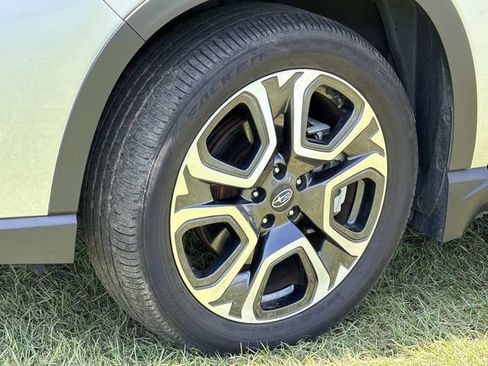 Used 2023 Subaru Ascent Touring AWD/4WD image 15