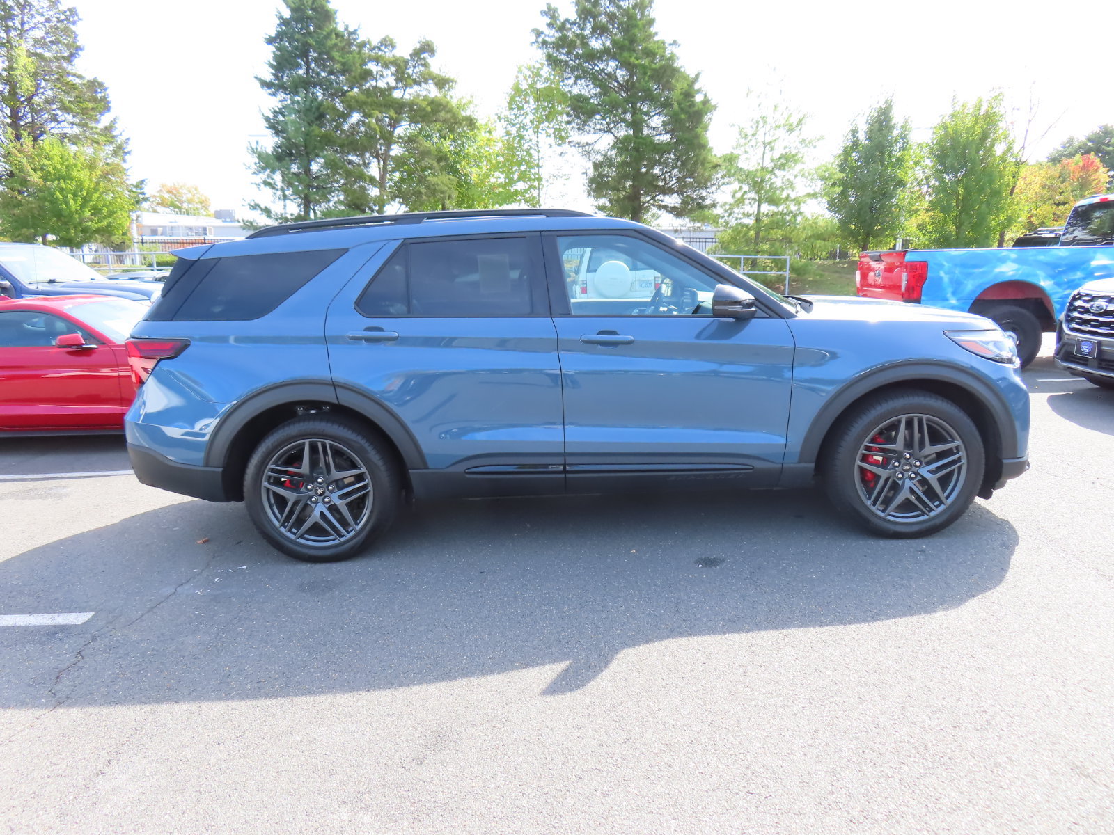 Used 2026 Ford Explorer ST w/ Sun And Sound Package AWD/4WD image 4