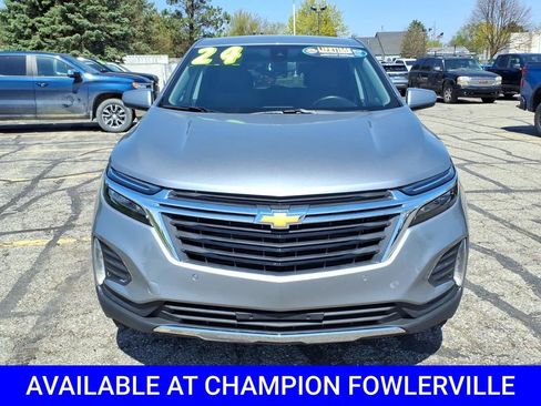 Used 2024 Chevrolet Equinox LT FWD image 2