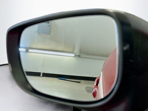 Used 2024 Subaru Crosstrek 2.0i Premium image 16