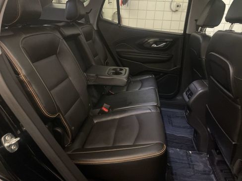 Used 2024 GMC Terrain AT4 w/ GMC Pro Grade Package AWD/4WD image 22