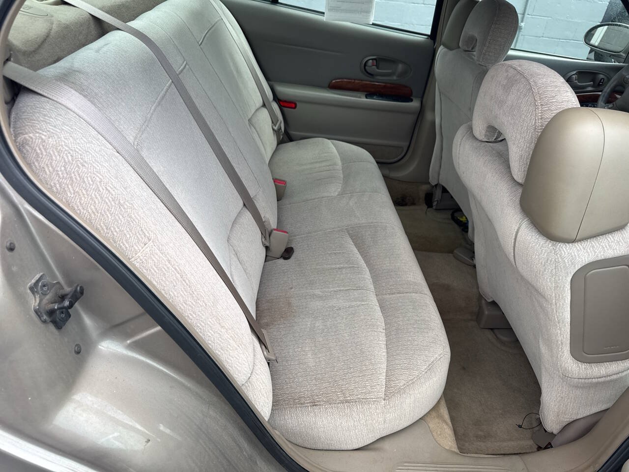 Used 2001 Buick Le Sabre Custom w/ Luxury Pkg FWD image 18