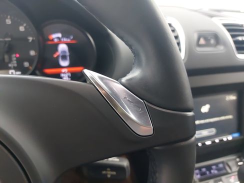 Used 2014 Porsche Boxster image 16