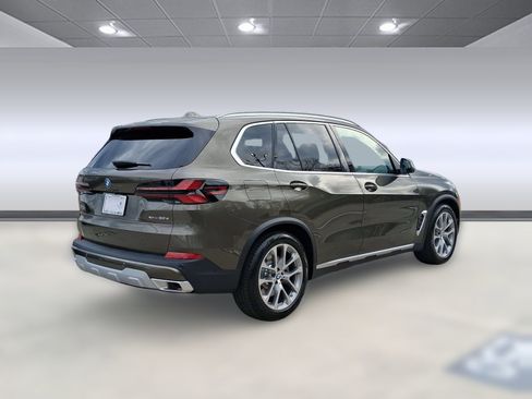 Used 2026 BMW X5 xDrive50e w/ Executive Package AWD/4WD image 8
