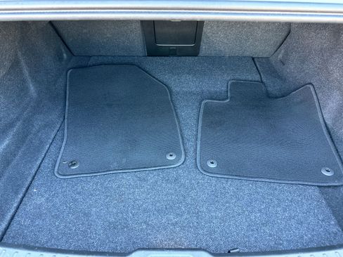 Used 2019 Volvo S60 T5 Momentum w/ Multimedia Package image 18