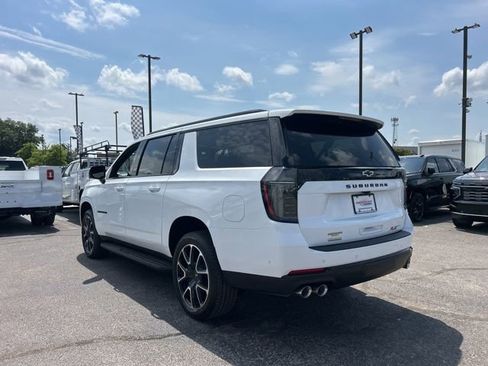 New 2026 Chevrolet Suburban RST w/ Comfort Package AWD/4WD image 5