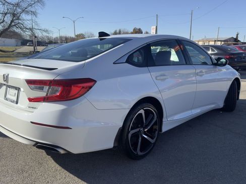 Used 2022 Honda Accord Sport image 7